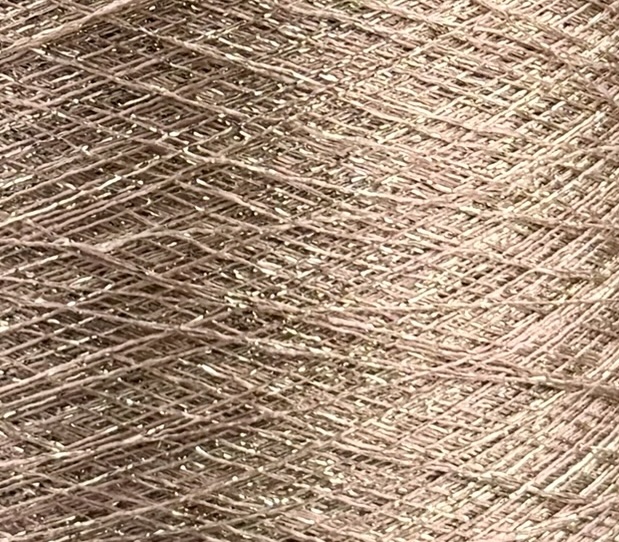 Lurexgarn 3500m/100g – Metallfaser col. Champagner Rosé